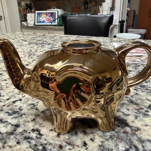 Gold Elephant Teapot - Picture 6 of 15